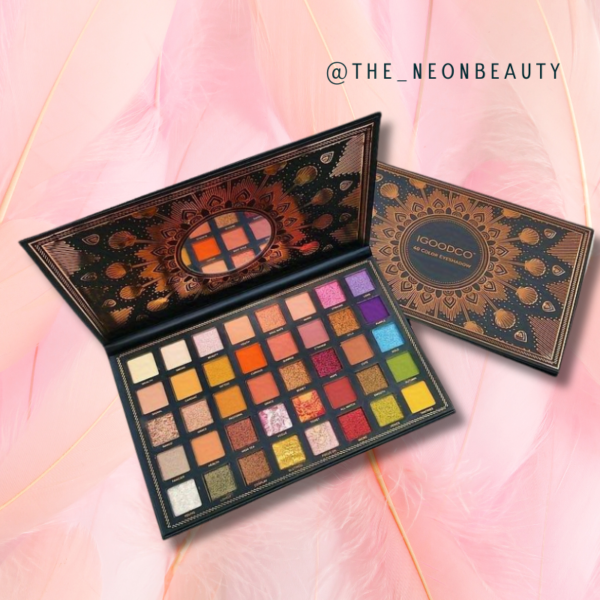 40 Colors Retro Pattern Eyeshadow Palette