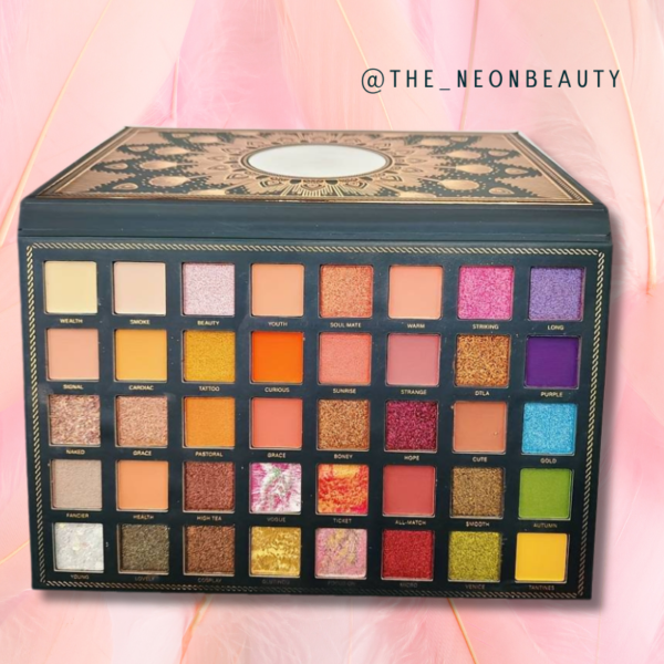 40 Colors Retro Pattern Eyeshadow Palette