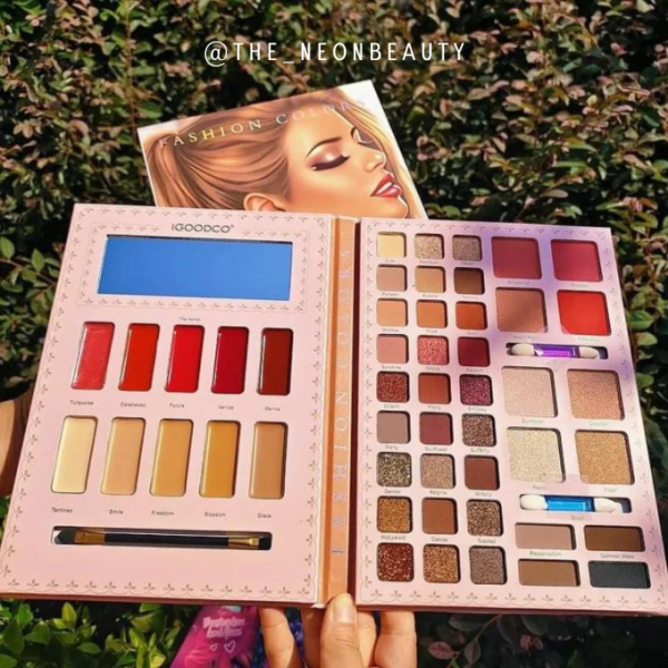 Igoodco Fashion Colors Eyeshadow Palette