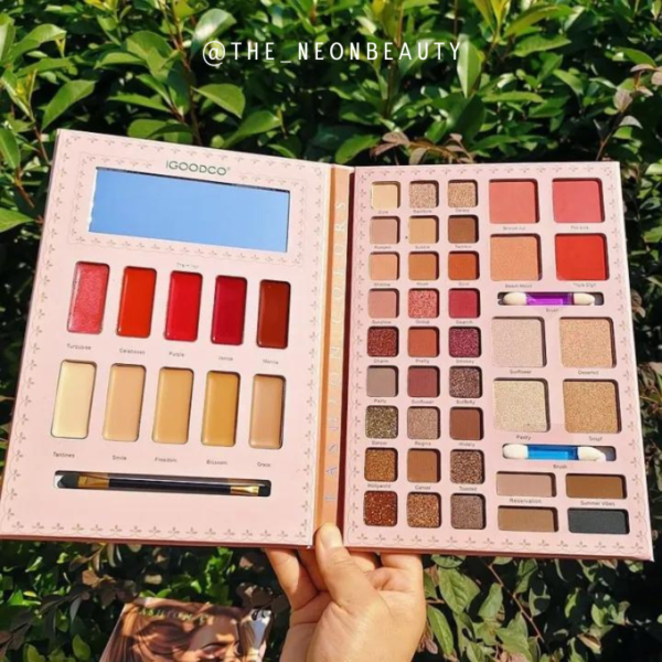 Igoodco Fashion Colors Eyeshadow Palette