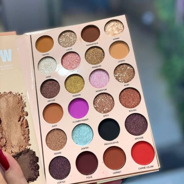Crazy Girl Makeup Book - Image 2